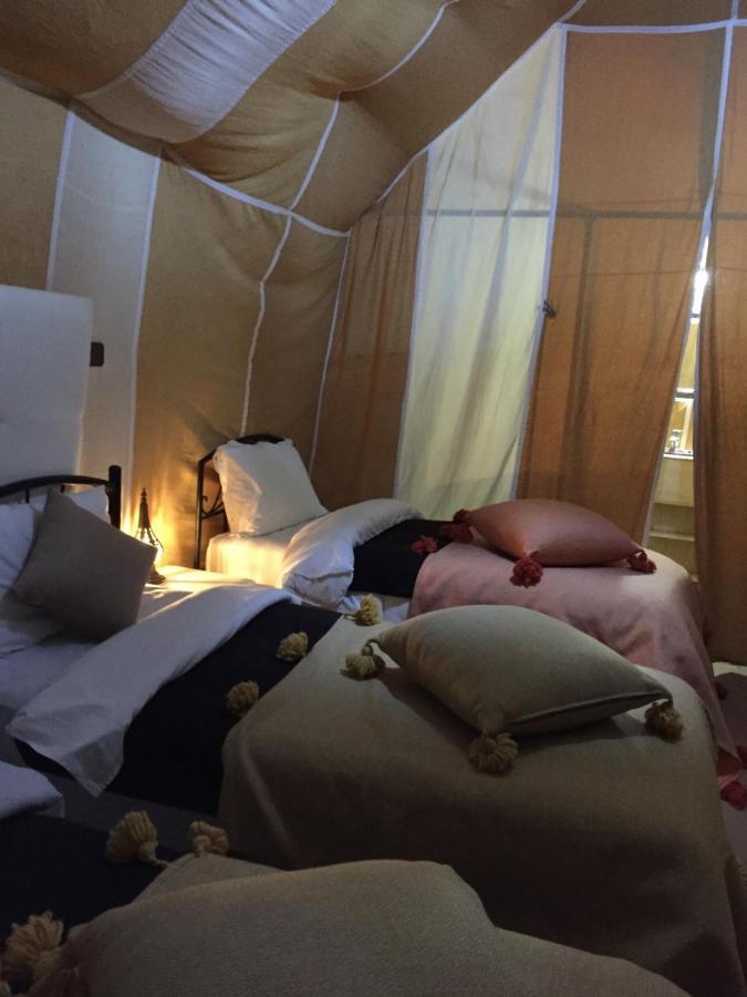 Fabulous Desert Camp Мерзуга Экстерьер фото